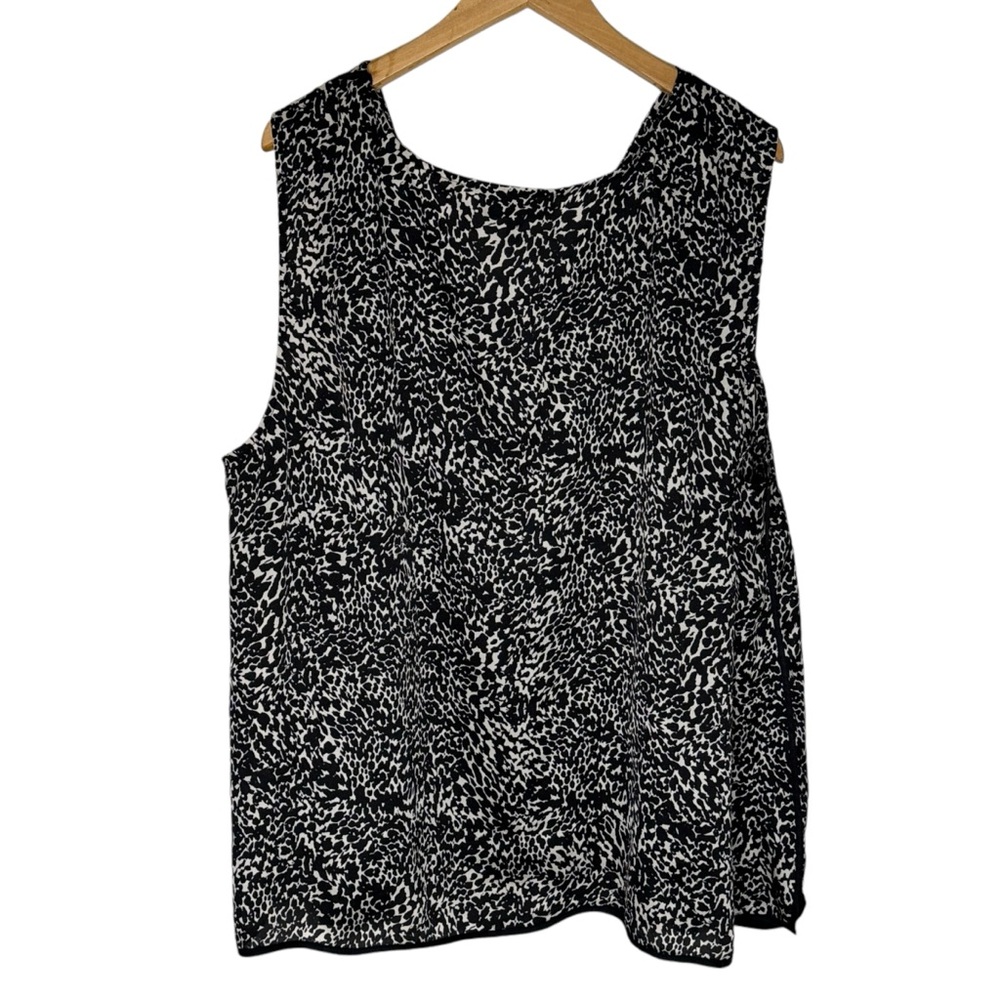 Lane Bryant Sleeveless Blouse Plus 22 Shirt Leopard Animal V-Neck High Low‎ B/W - Picture 2 of 15